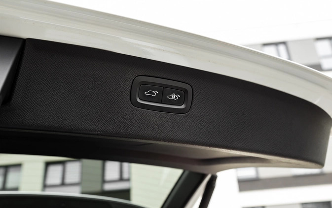 Volvo XC 90 cena 129900 przebieg: 220000, rok produkcji 2015 z Sędziszów małe 781